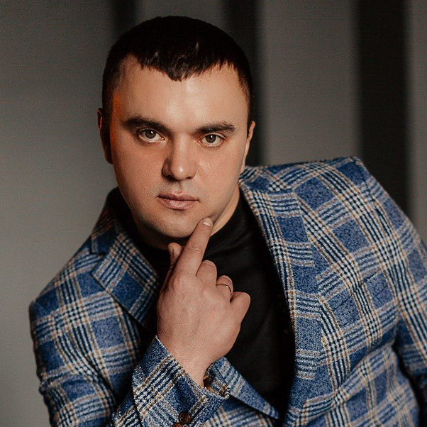 Алекс Джиллиан